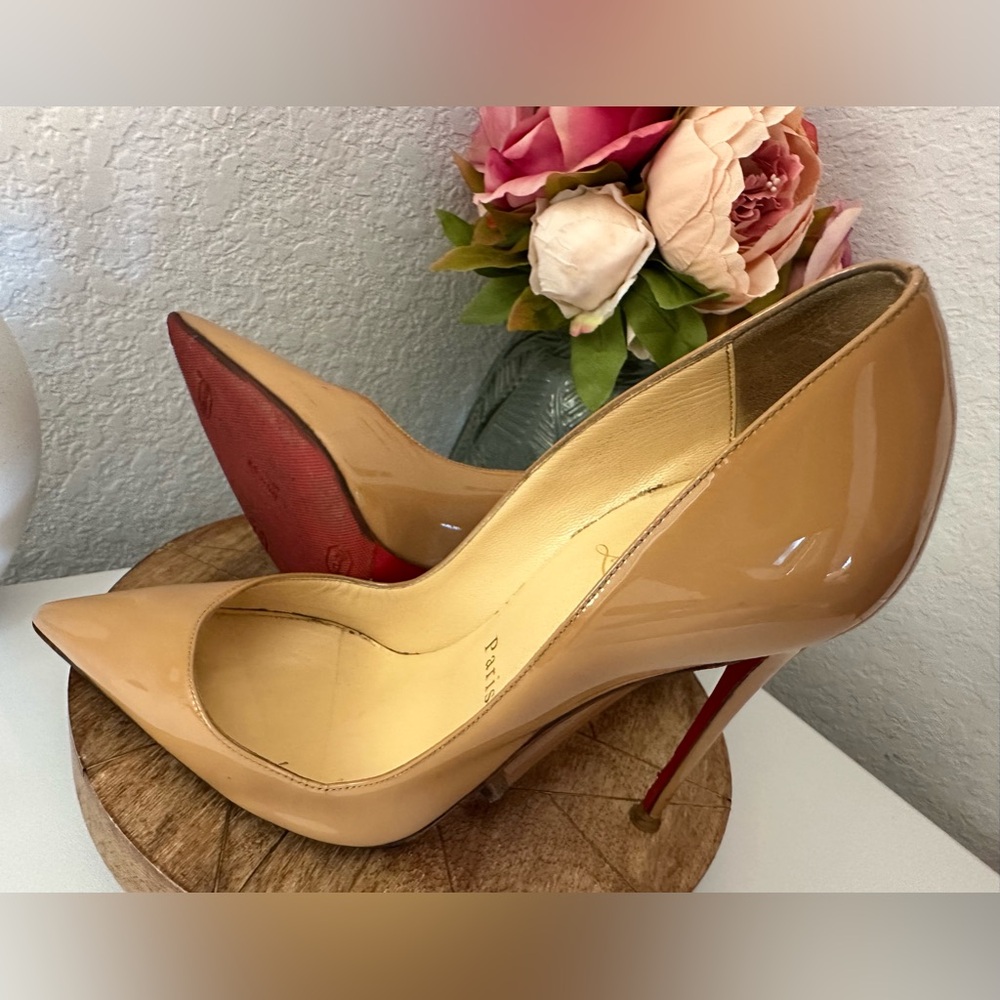 CL Nude Heels - Picture 12 of 14